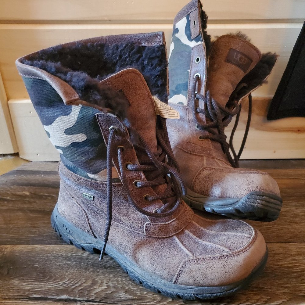 UGG BOOTS